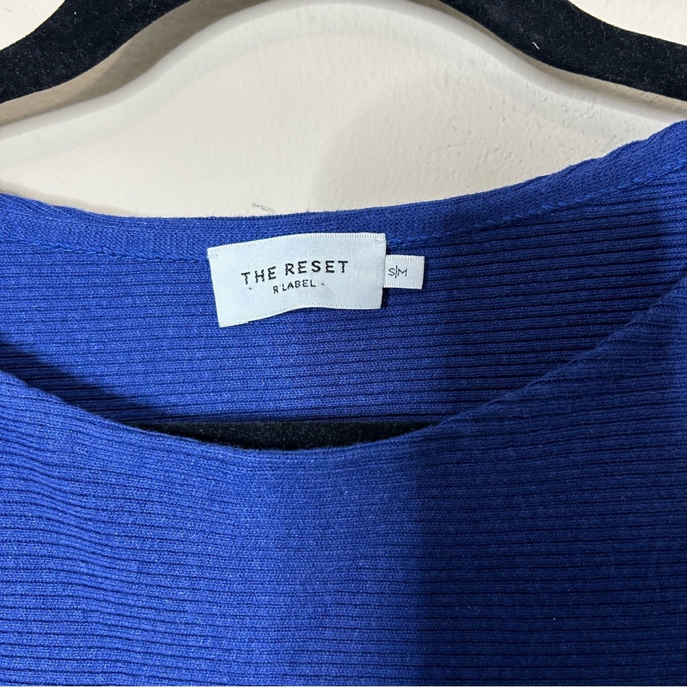 The Reset R Label Ribbed Blue pullover sweater - Picture 4 of 5